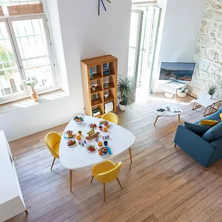 Gubernatis - Beautiful Duplex With Terrace Apartment